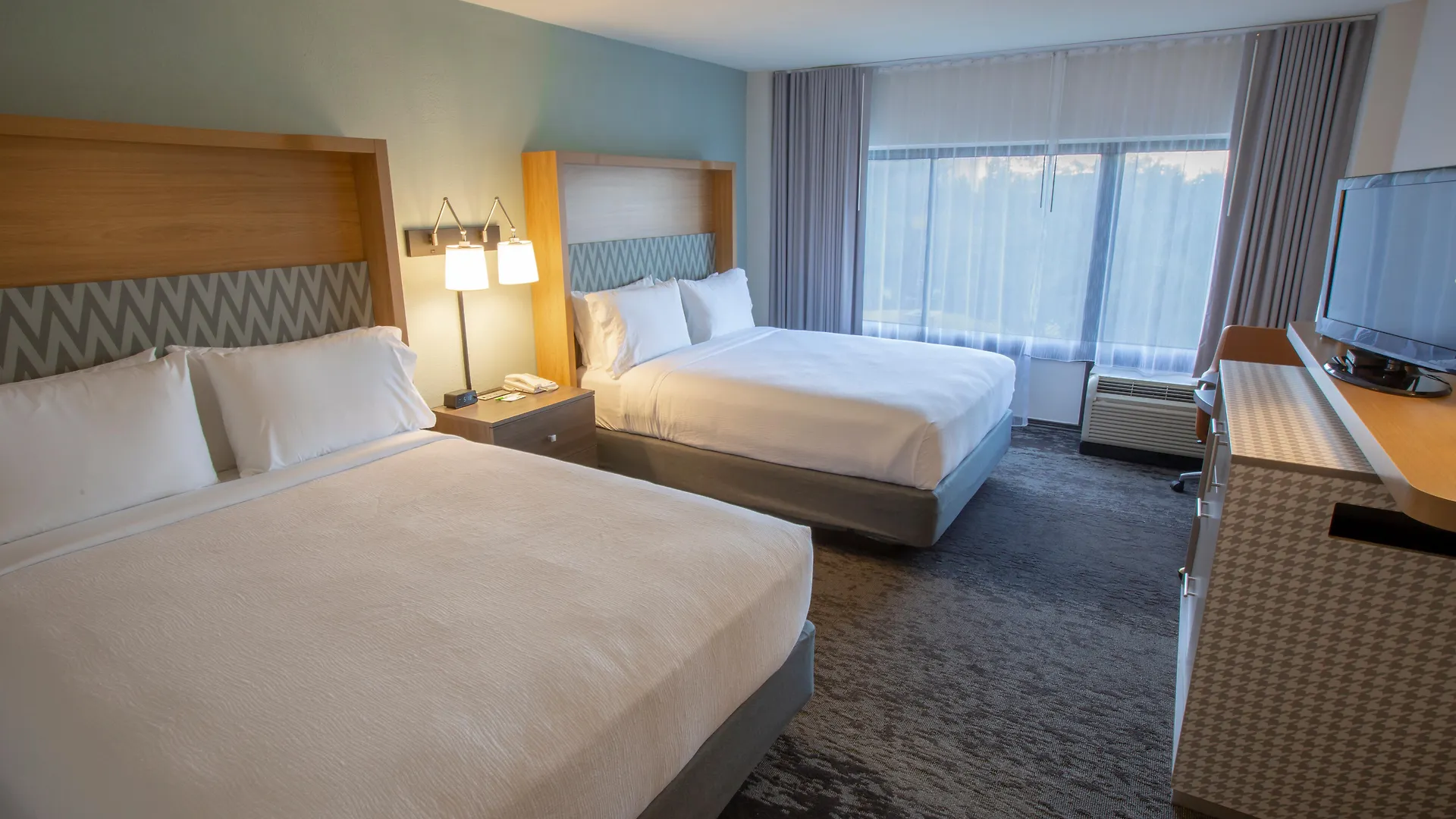 Hampton Inn Orlando-International Airport Hotel